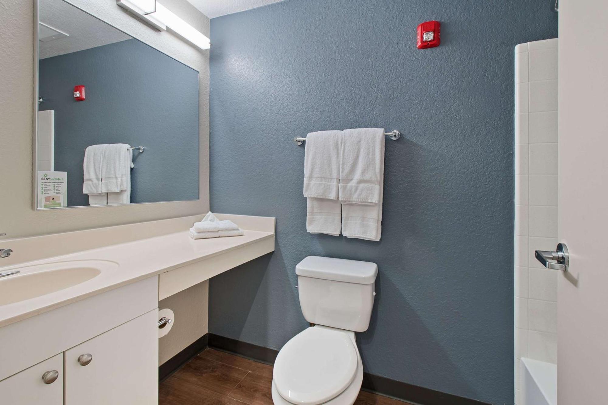 Hotel Extended America - Miami - Airport - Blue Lagoon